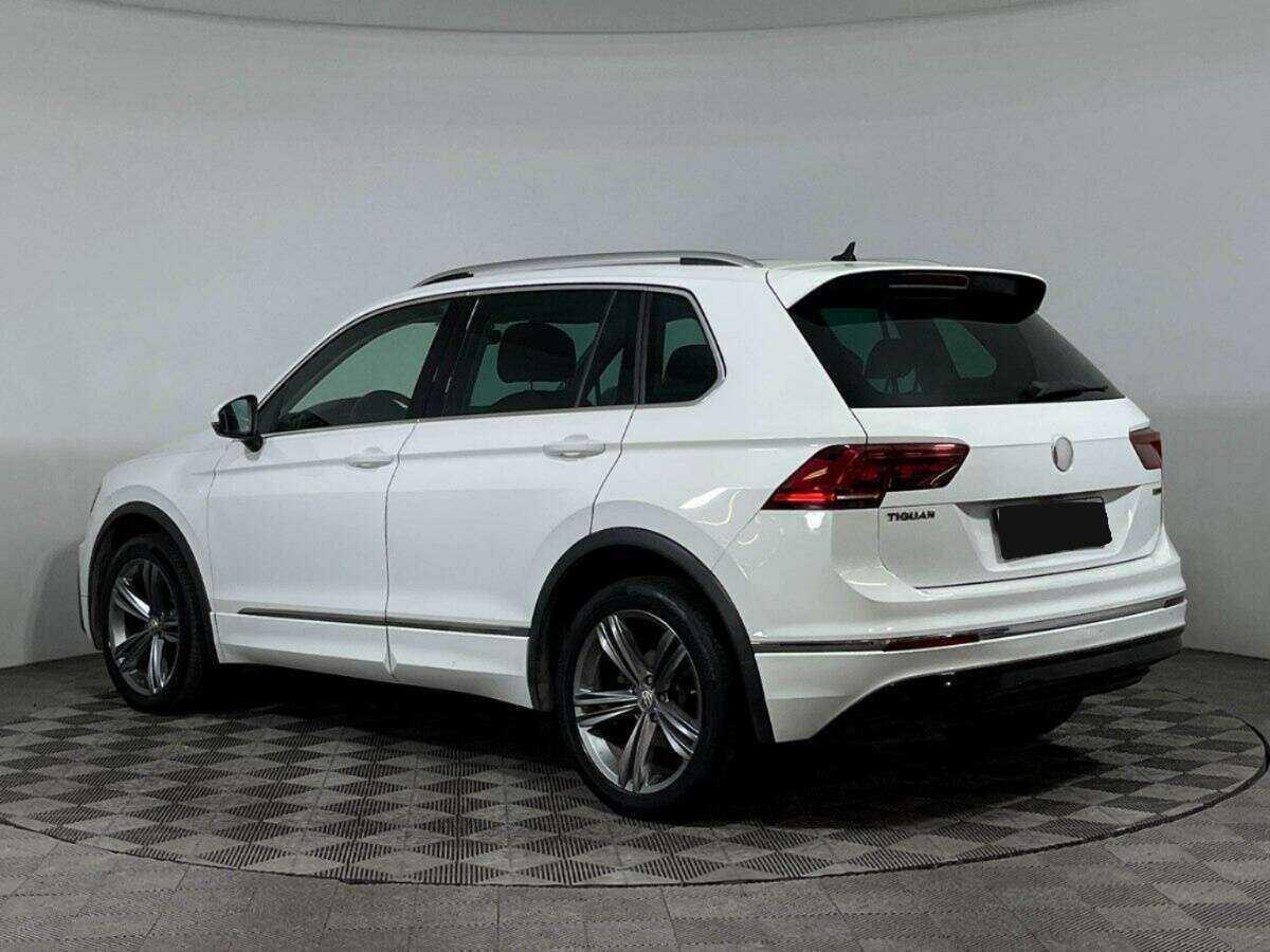 Volkswagen Tiguan 2018 года с пробегом. Фото: #5