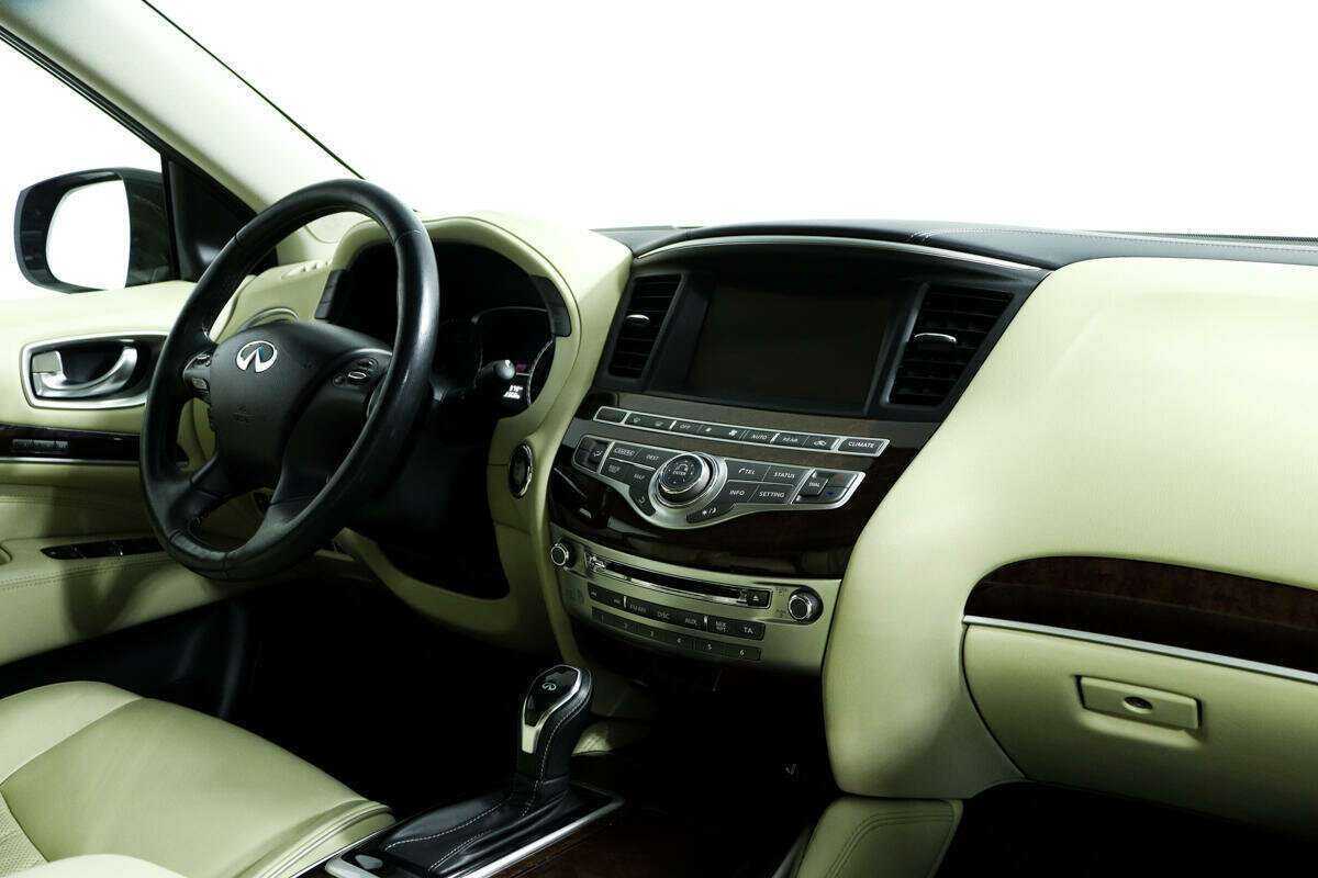 Infiniti QX60 2018 года с пробегом. Фото: #8