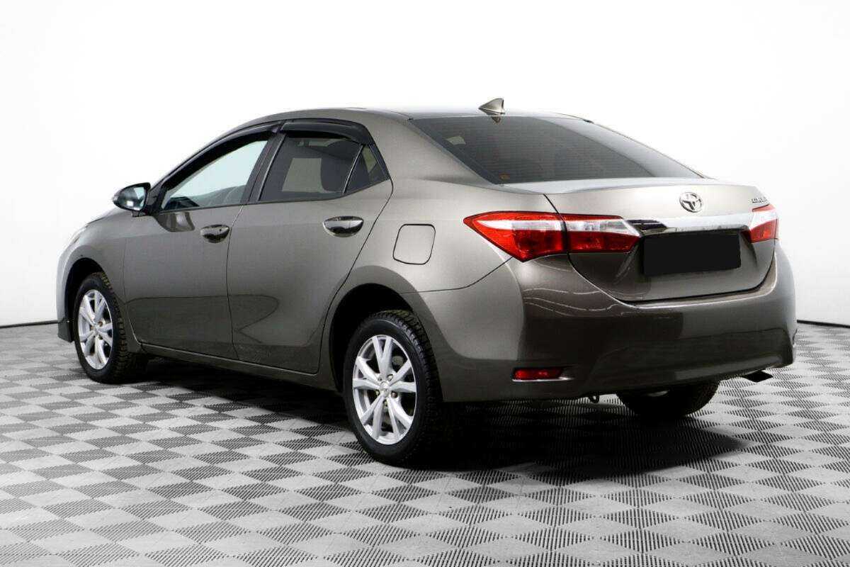 Б/У Тойота Королла 2017 года. Фото: #6