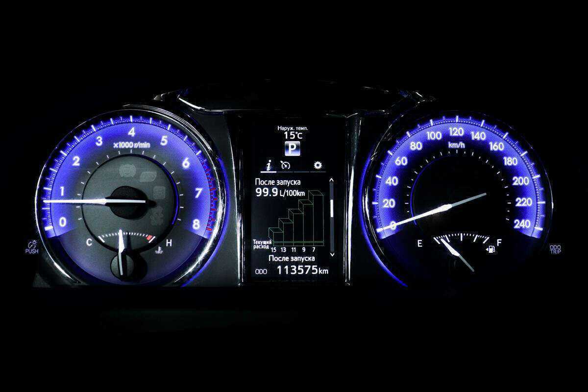 Toyota Camry 2017 года с пробегом. Фото: #9