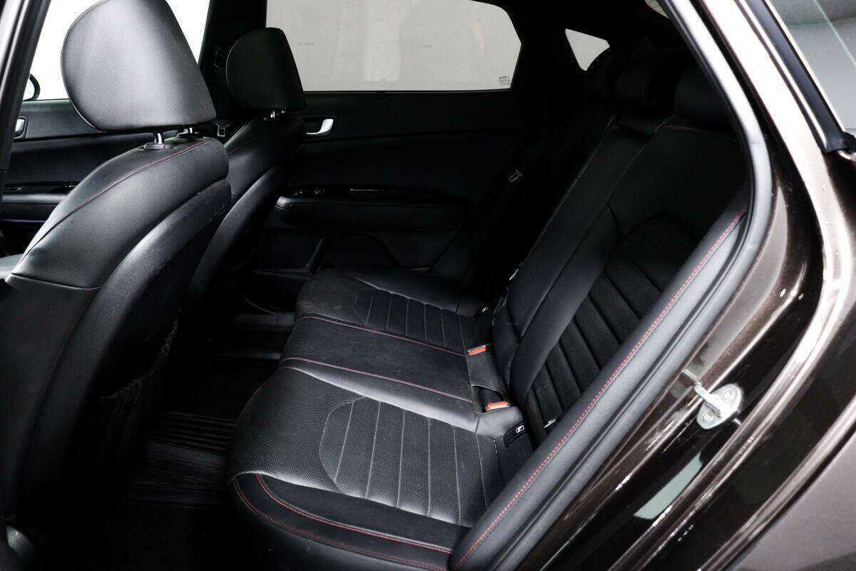 Kia Optima 2018 года с пробегом. Фото: #11