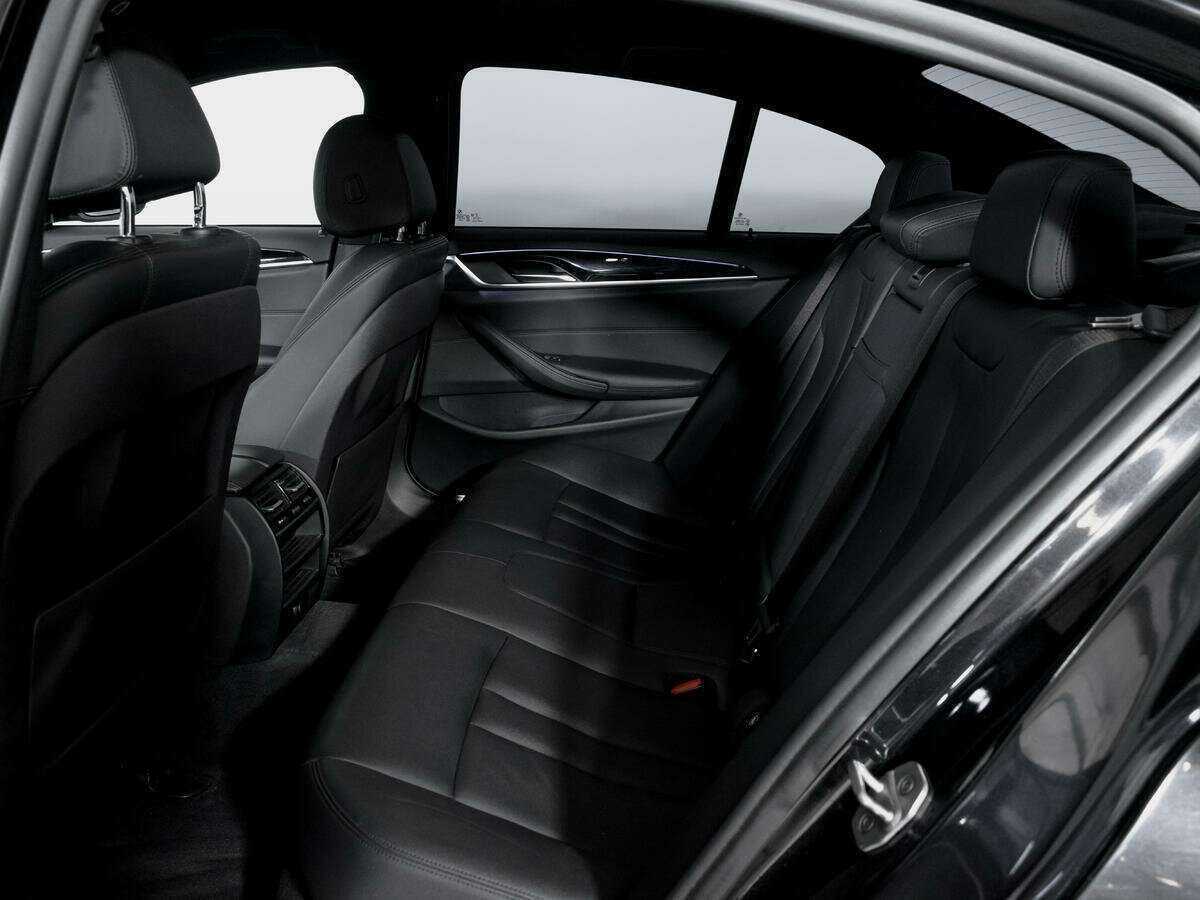BMW 5 серии 2017 года с пробегом. Фото: #9