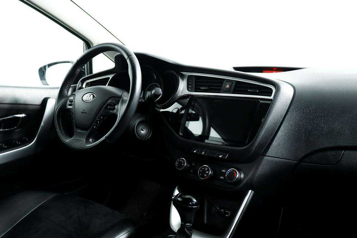 Б/У Киа Сид 2018 года. Фото: #8