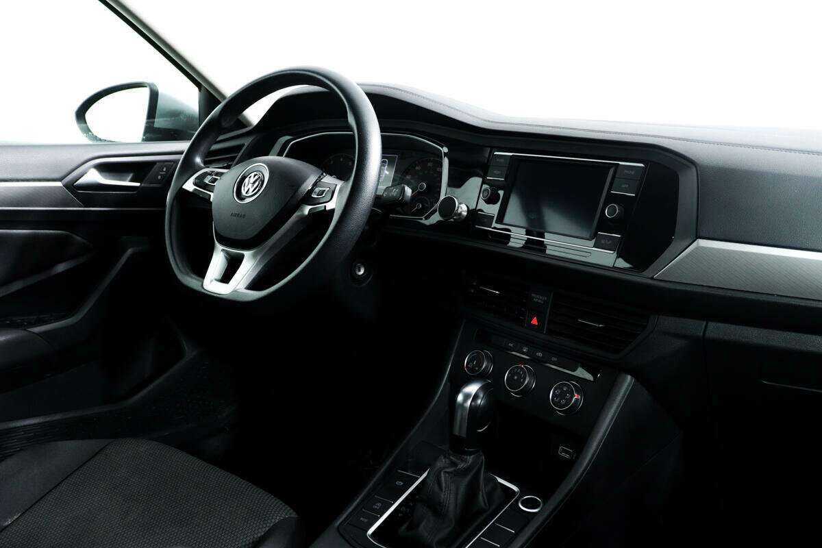 Volkswagen Jetta 2019 года с пробегом. Фото: #8