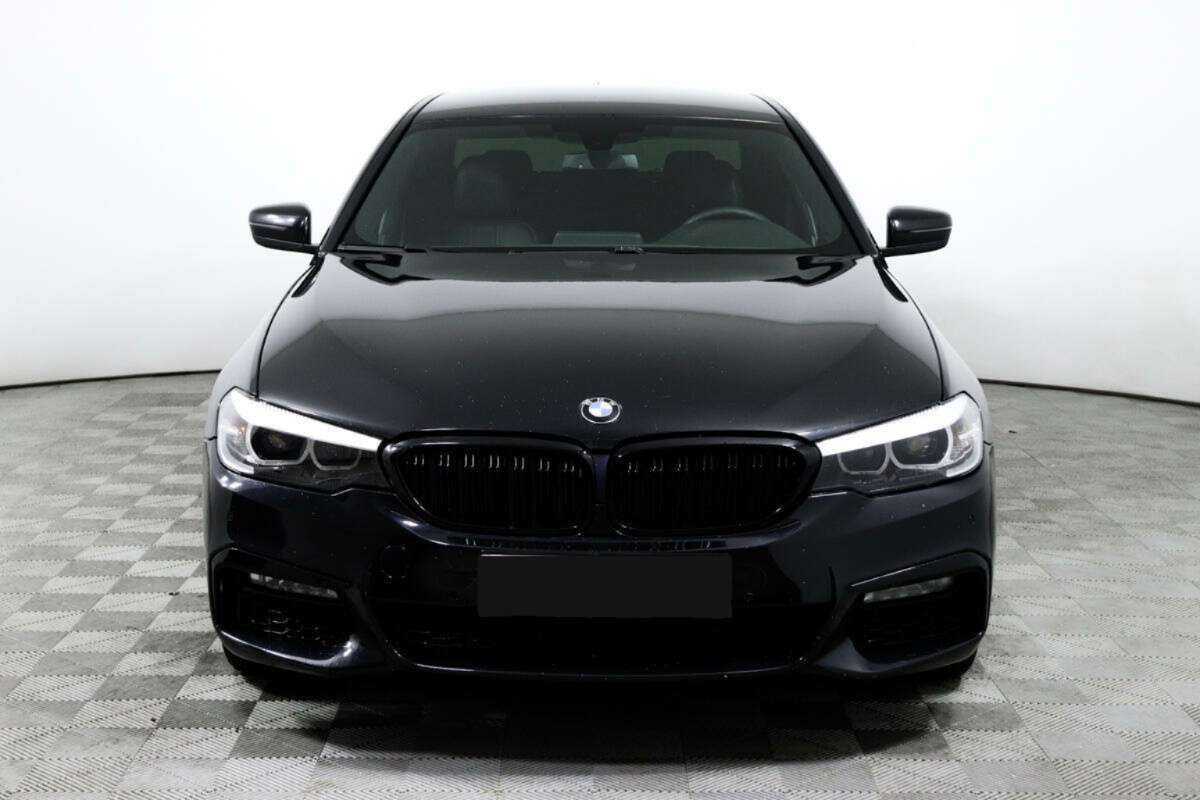 BMW 5 серии 2017 года с пробегом. Фото: #1