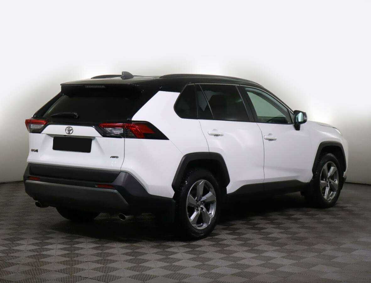 Toyota RAV4 2020 года с пробегом. Фото: #3