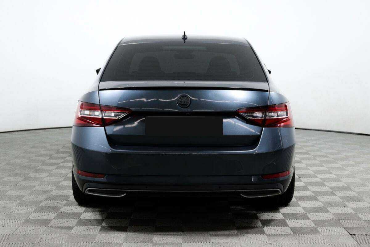 Skoda Superb 2017 года с пробегом. Фото: #5