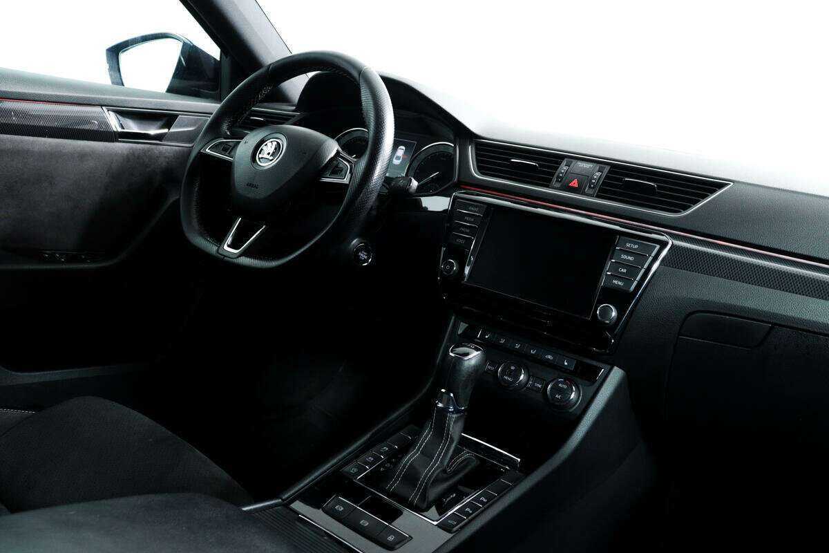 Skoda Superb 2017 года с пробегом. Фото: #8