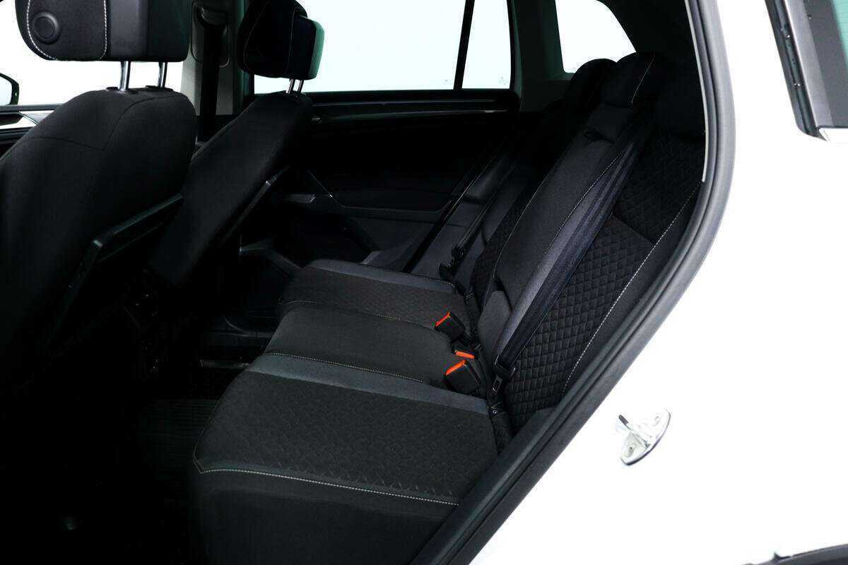 Volkswagen Tiguan 2018 года с пробегом. Фото: #10