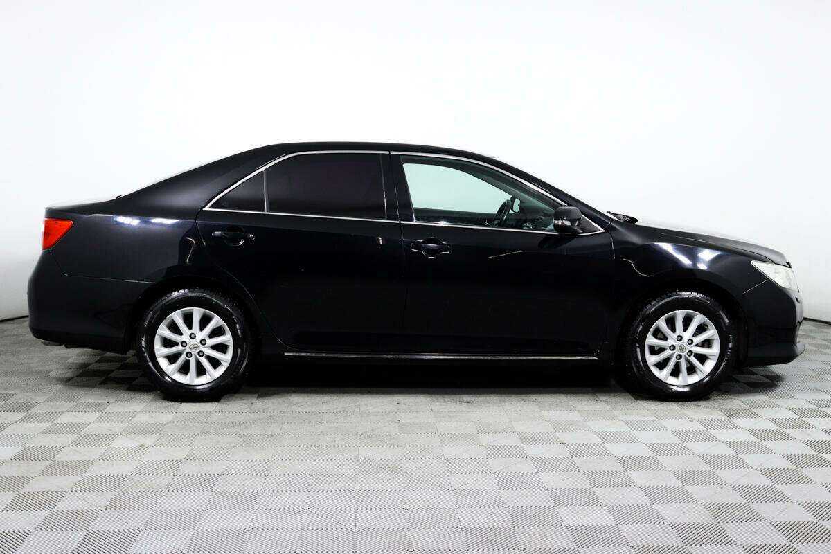 Б/У Тойота Камри 2012 года. Фото: #3