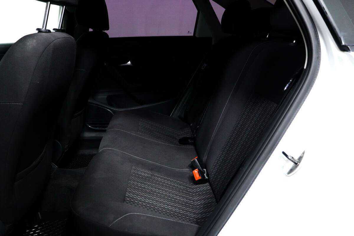 Б/У Фольксваген Поло 2016 года. Фото: #11