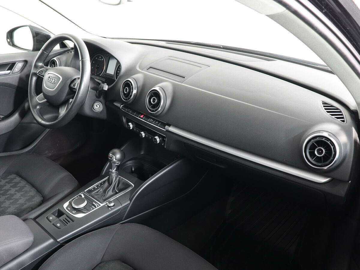 Audi A3 2015 года с пробегом. Фото: #9