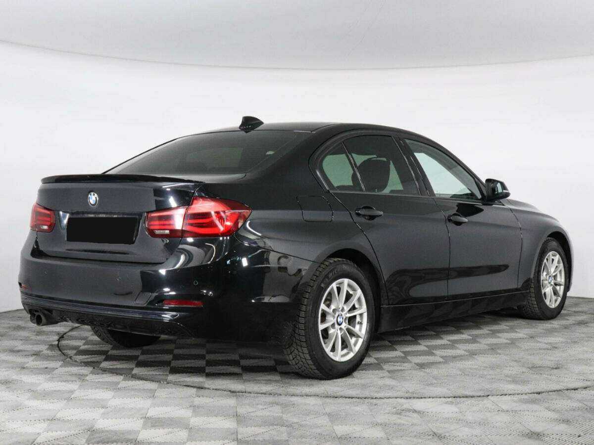 BMW 3 серии 2017 года с пробегом. Фото: #1