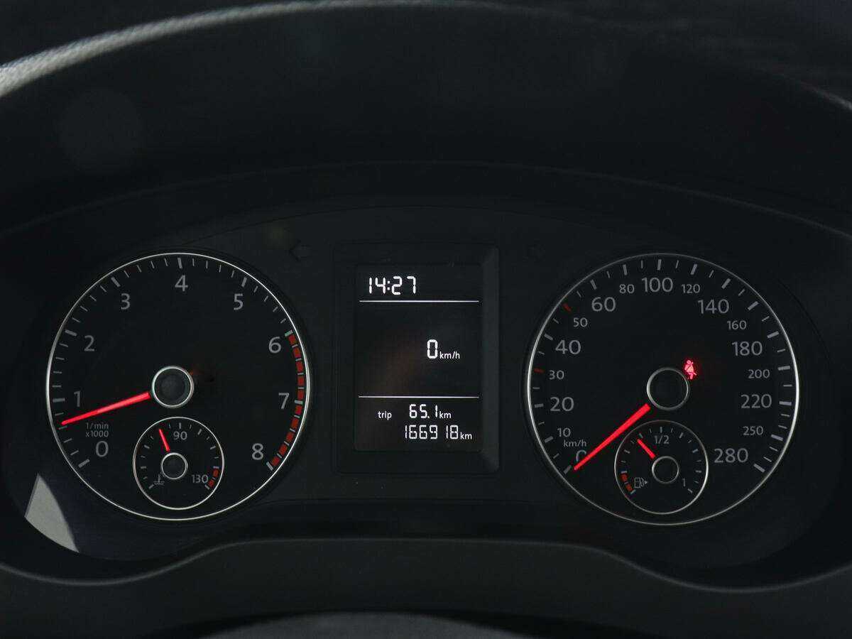 Б/У Фольксваген Джетта 2013 года. Фото: #10