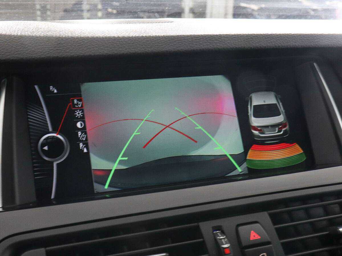 BMW 5 серии 2016 года с пробегом. Фото: #10