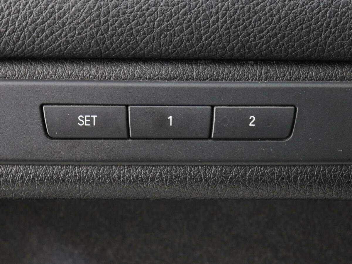 BMW 5 серии 2016 года с пробегом. Фото: #12