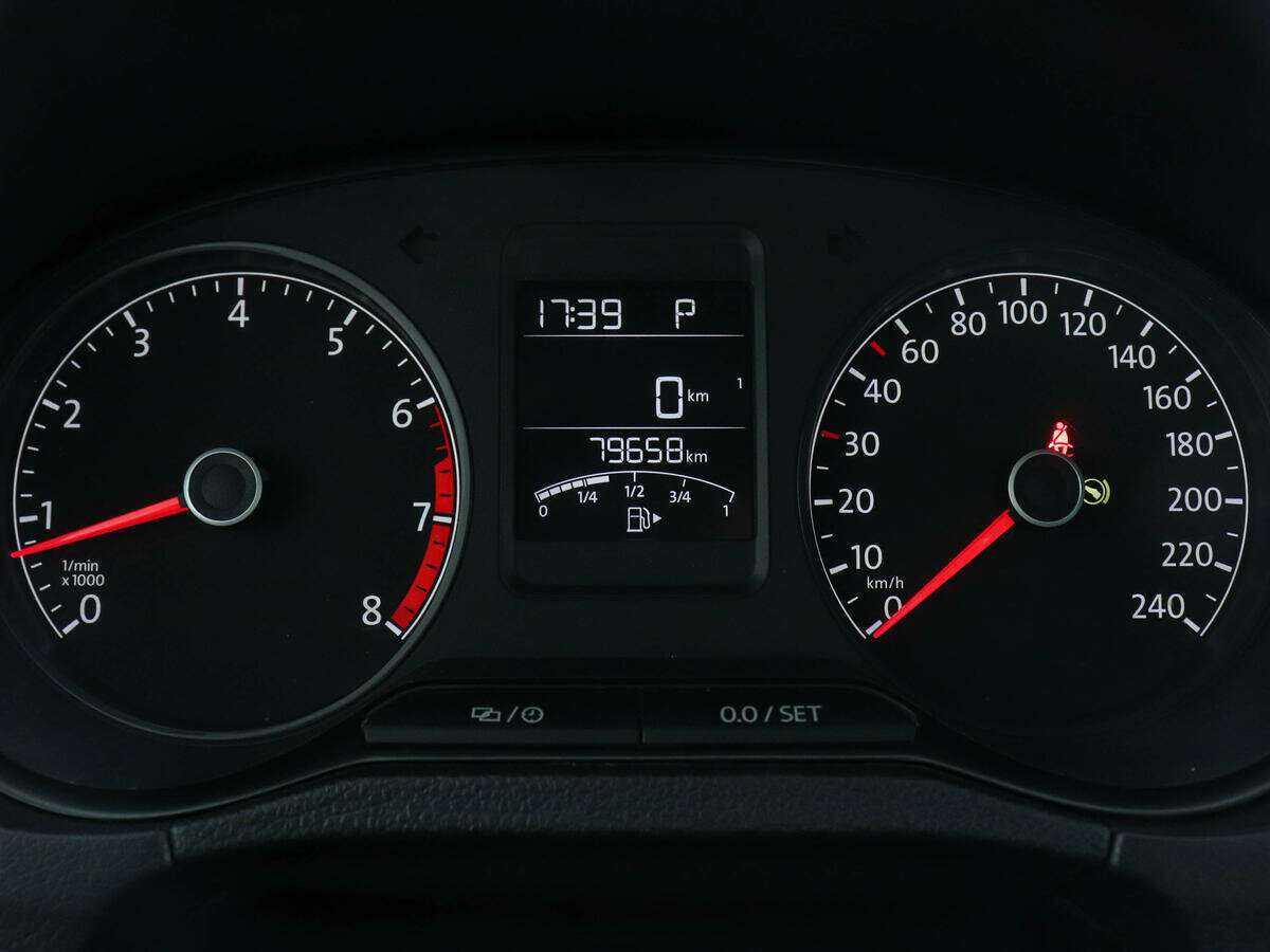 Б/У Фольксваген Поло 2017 года. Фото: #10