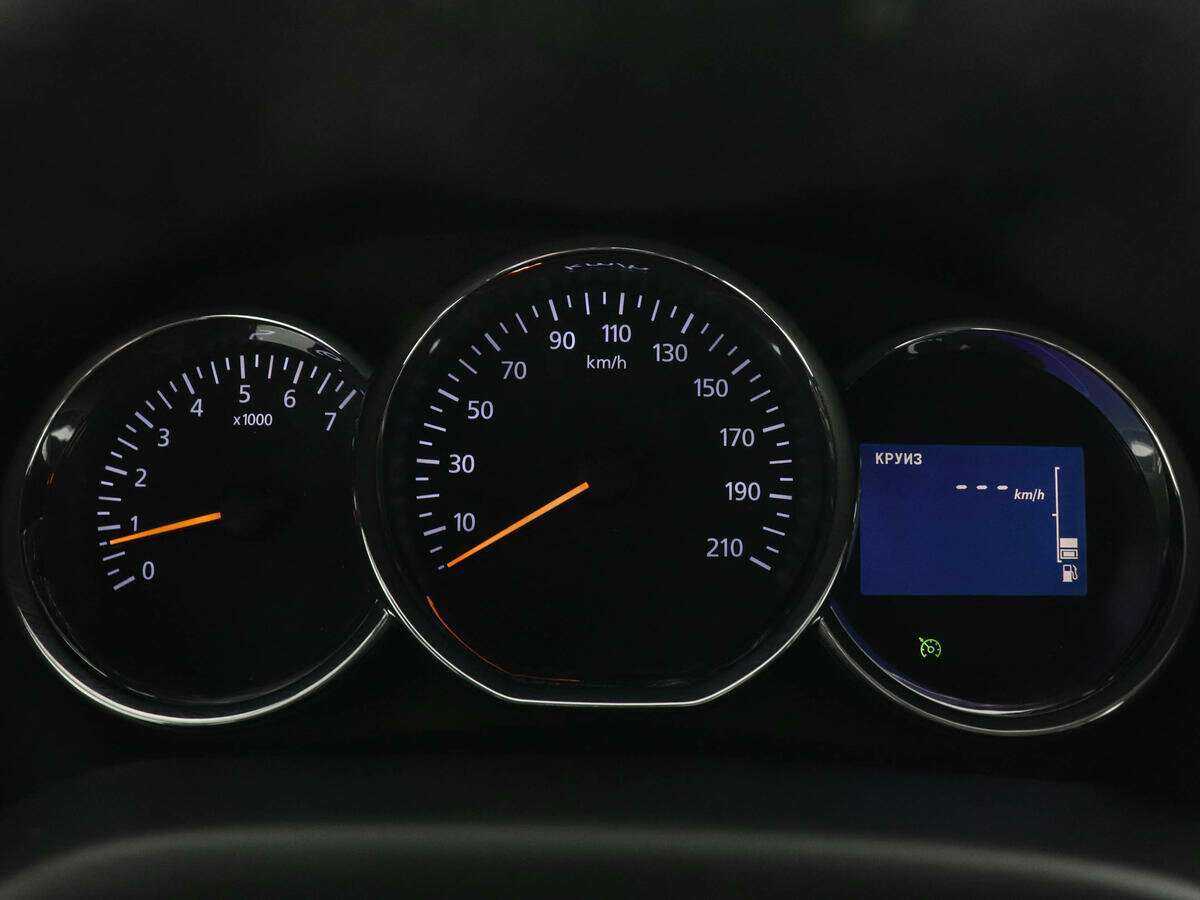 Б/У Рено Логан 2018 года. Фото: #6