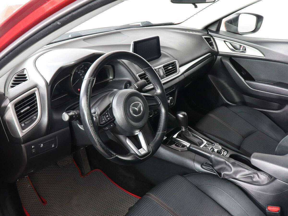 Mazda 3 2018 года с пробегом. Фото: #8