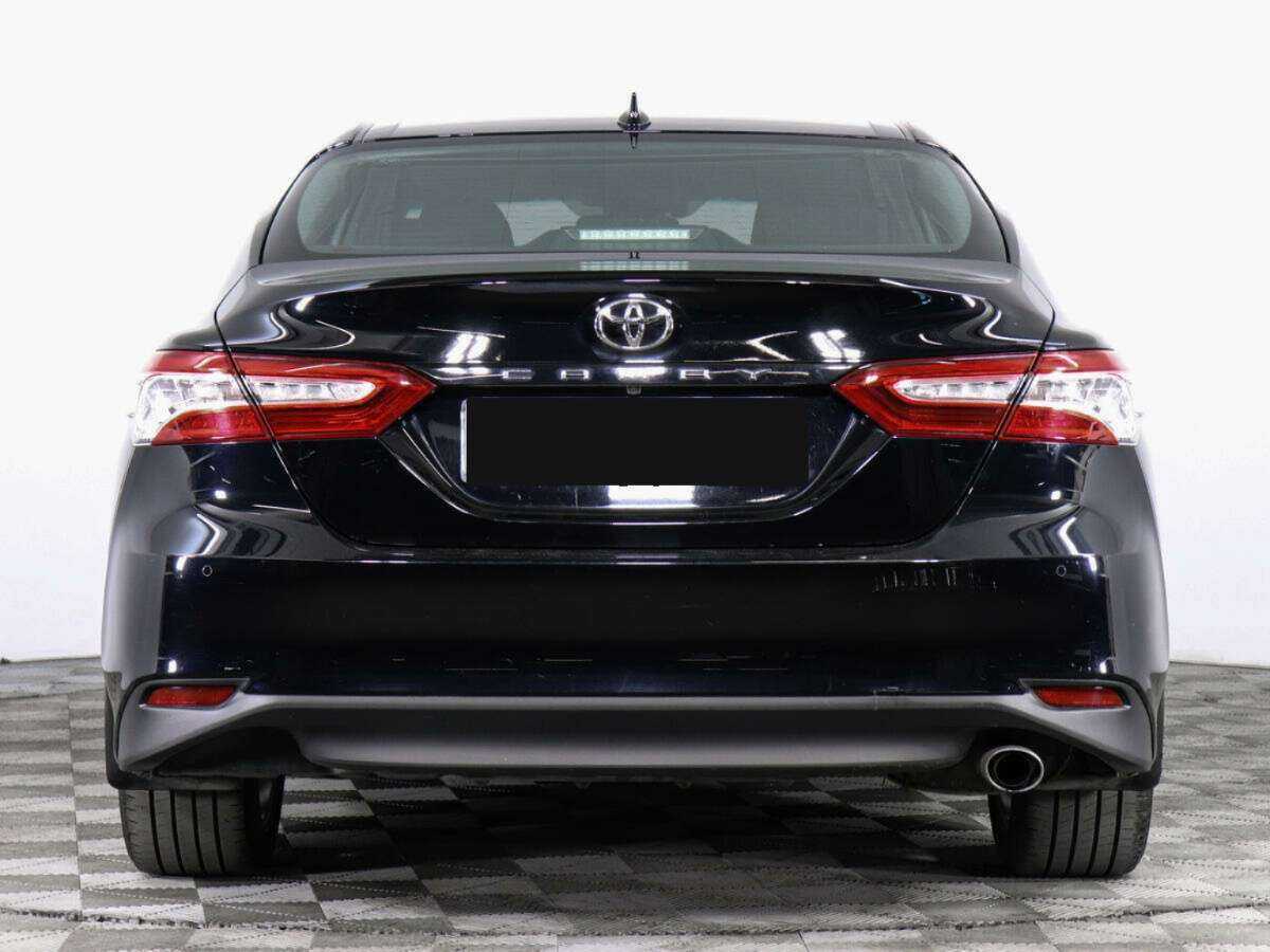 Toyota Camry 2018 года с пробегом. Фото: #5