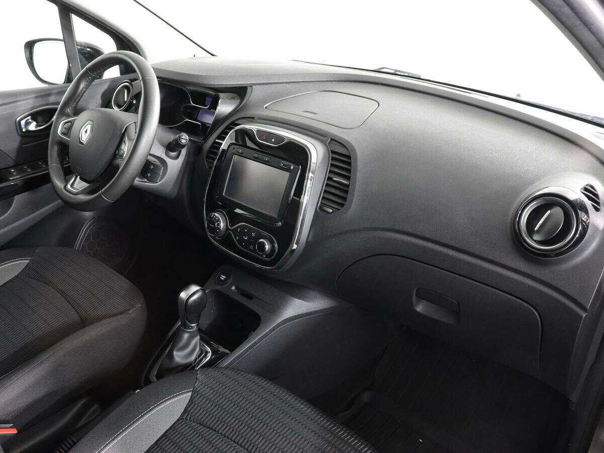 Б/У Рено Каптюр 2017 года. Фото: #8