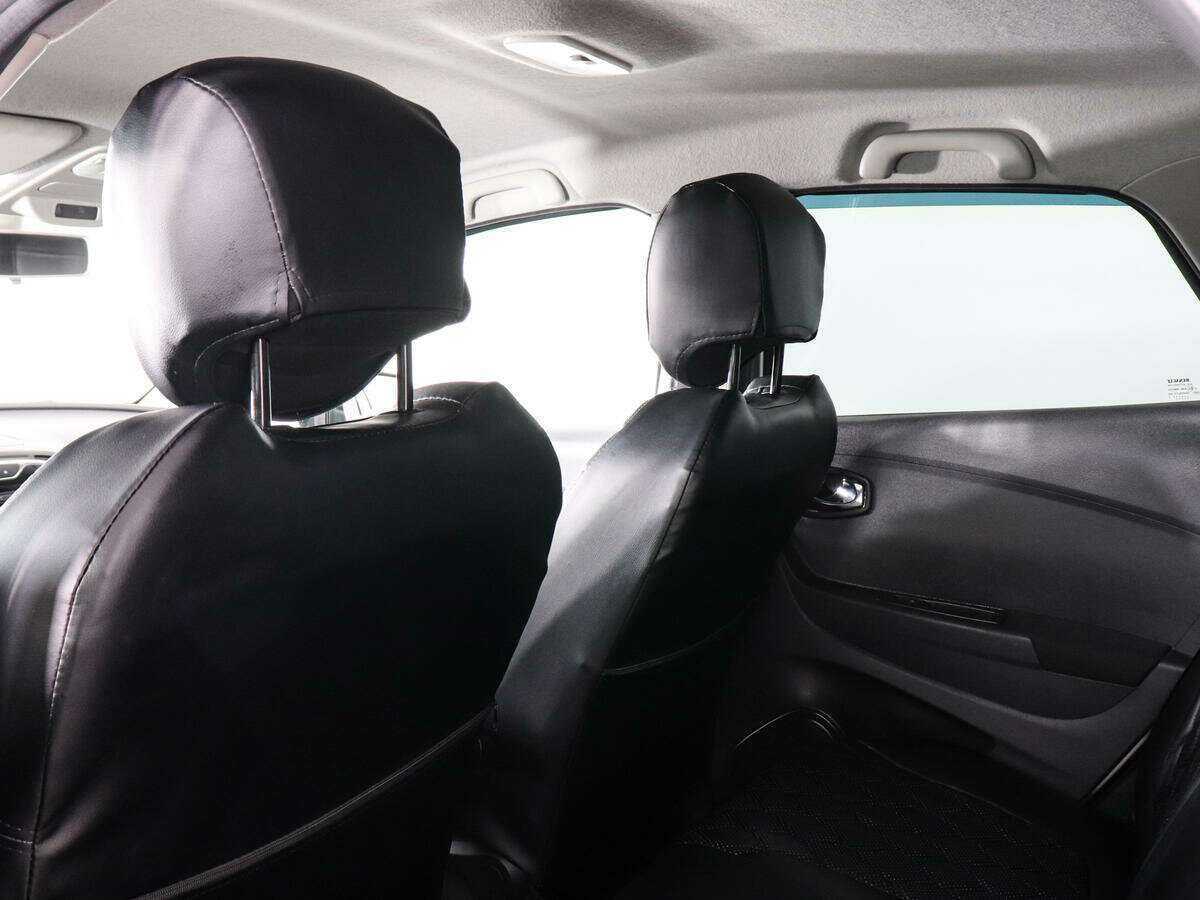 Б/У Рено Каптюр 2017 года. Фото: #11