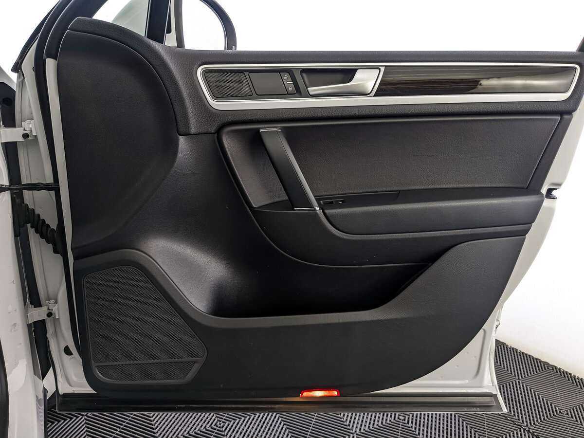 Volkswagen Touareg 2017 года с пробегом. Фото: #23