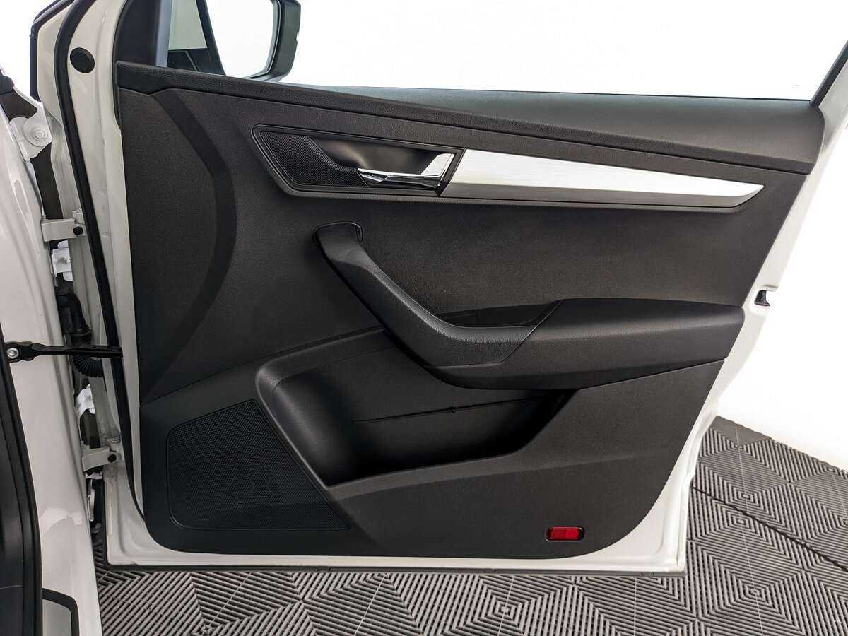 Skoda Karoq 2022 года с пробегом. Фото: #20