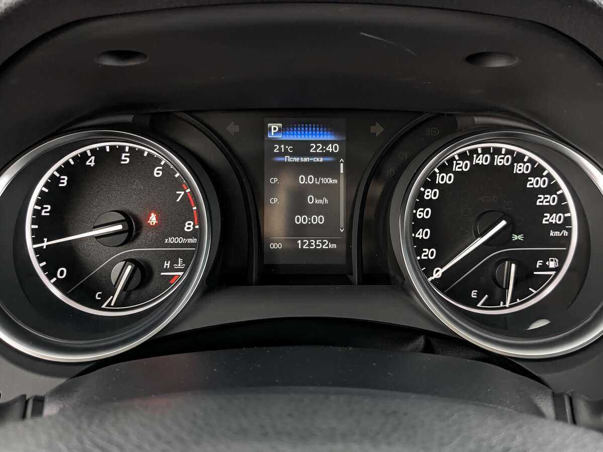 Toyota Camry 2021 года с пробегом. Фото: #14