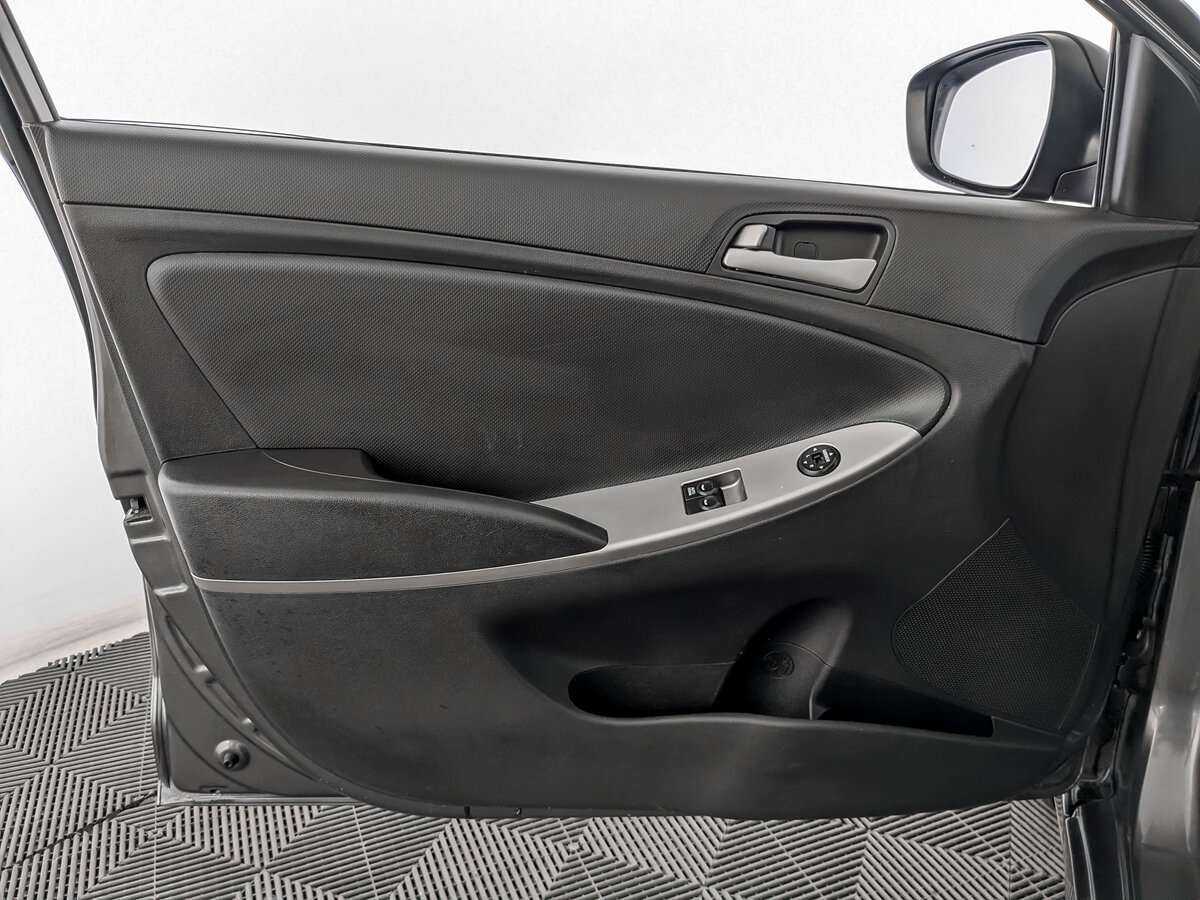 Б/У Хендай Солярис 2014 года. Фото: #14