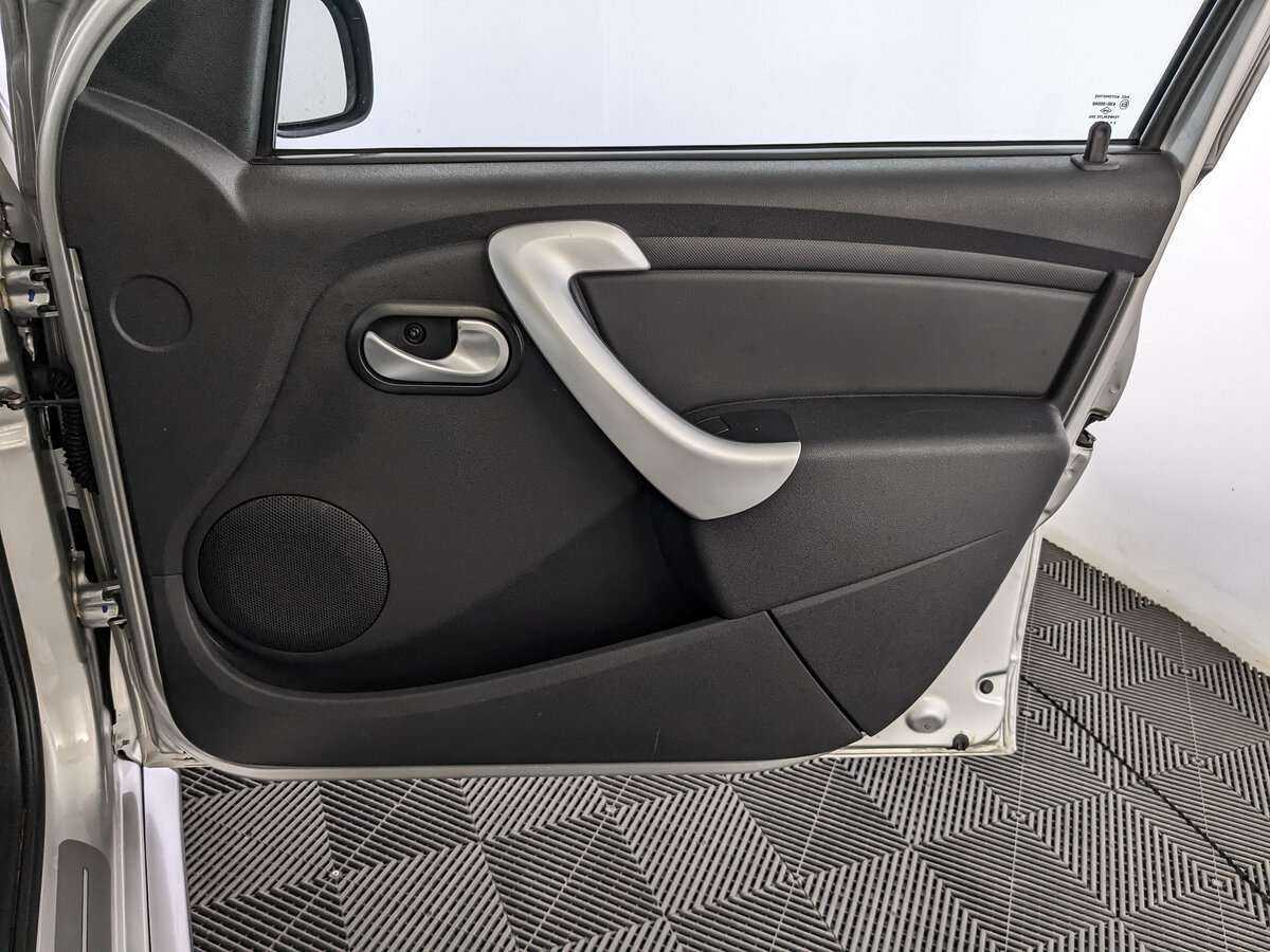 Б/У Рено Сандеро 2013 года. Фото: #19