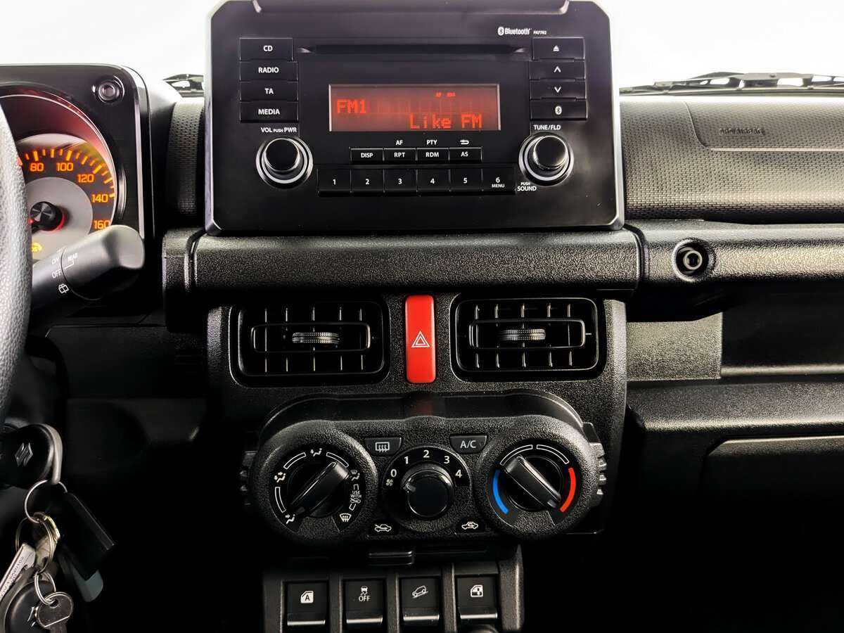 Suzuki Jimny 2019 года с пробегом. Фото: #12