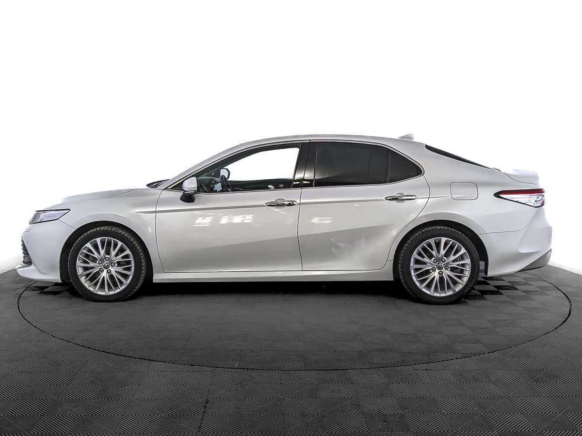 Toyota Camry 2019 года с пробегом. Фото: #7