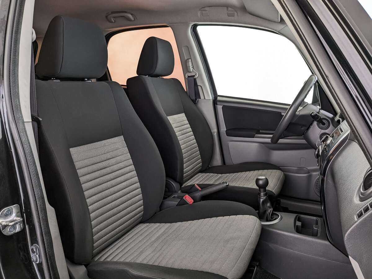 Б/У Сузуки С-Икс4 2014 года. Фото: #19