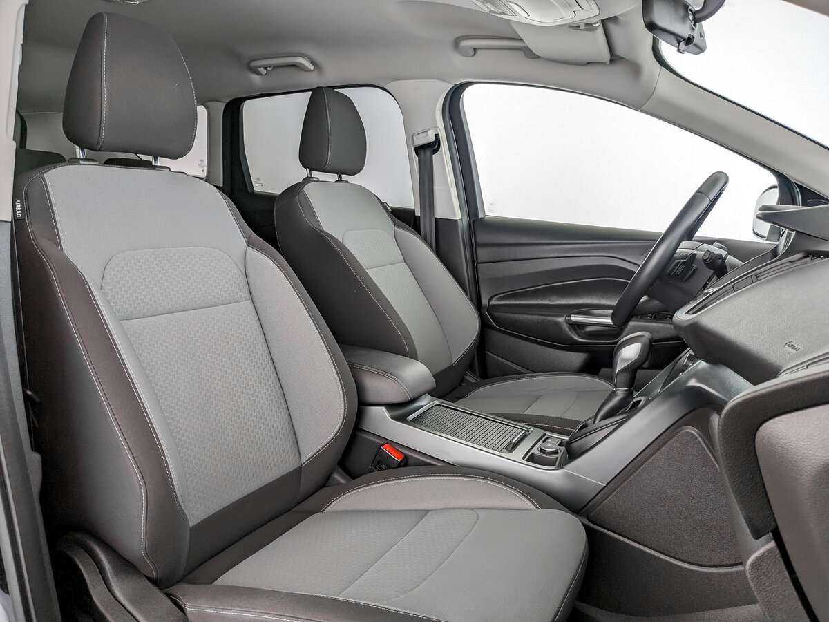 Б/У Форд Куга 2016 года. Фото: #22