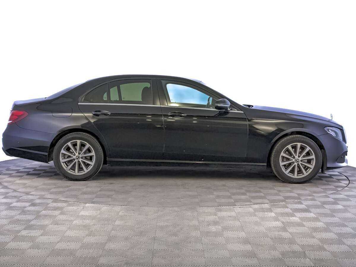 Mercedes-Benz E-Класс 2018 года с пробегом. Фото: #3