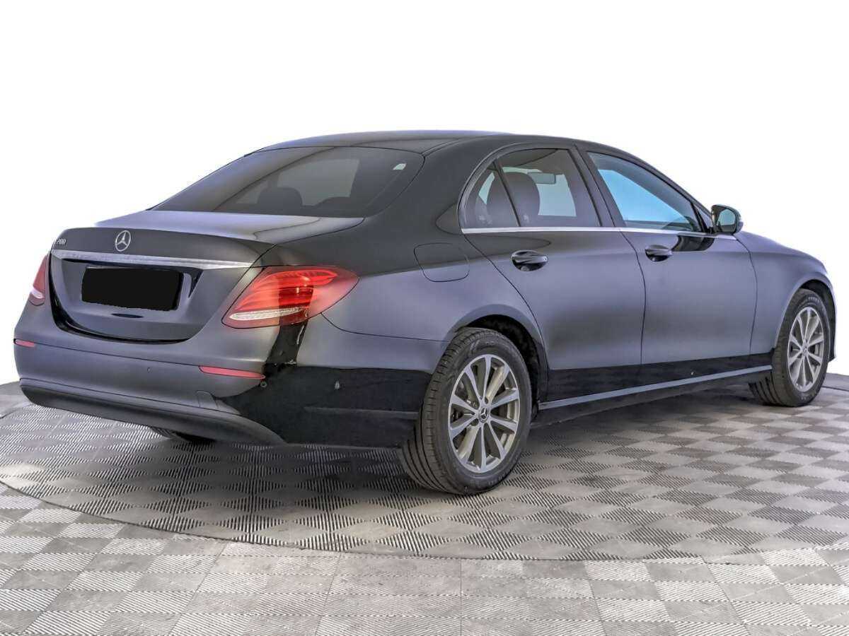 Mercedes-Benz E-Класс 2018 года с пробегом. Фото: #4