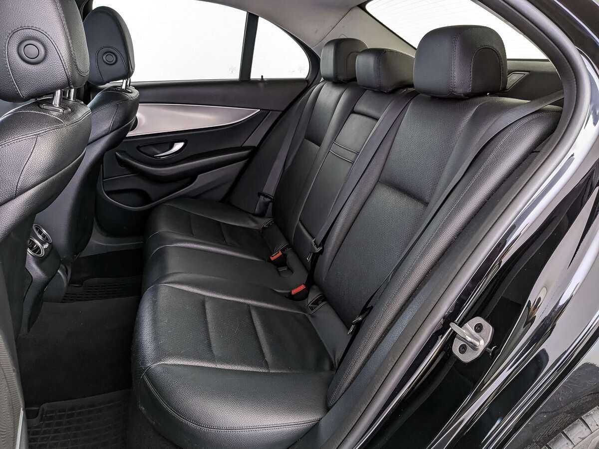 Mercedes-Benz E-Класс 2018 года с пробегом. Фото: #13