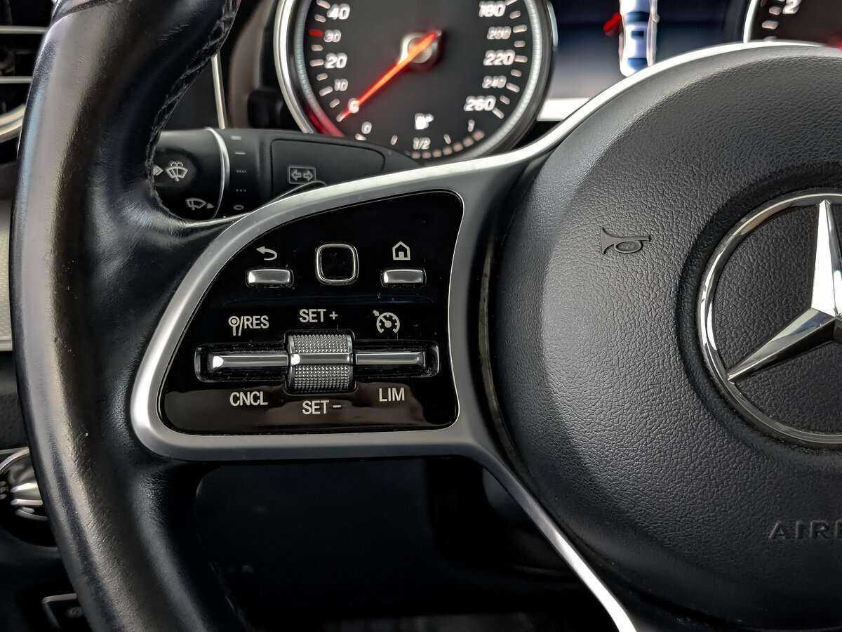 Mercedes-Benz E-Класс 2018 года с пробегом. Фото: #23