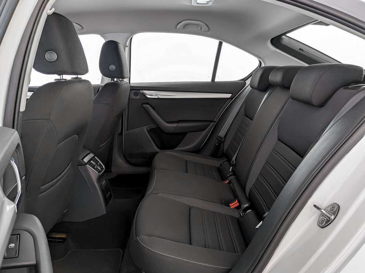 Skoda Octavia 2020 года с пробегом. Фото: #9