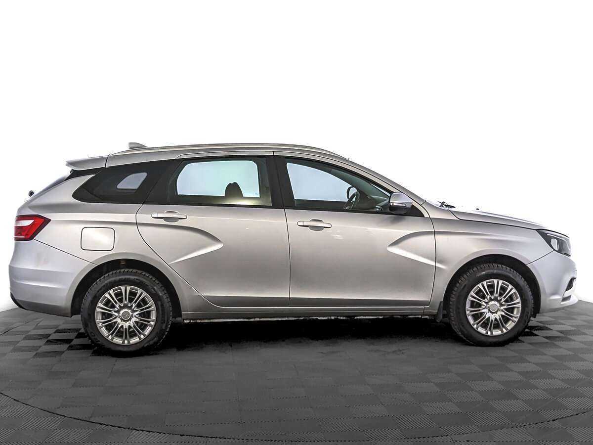 Б/У Лада (ВАЗ) Веста 2021 года. Фото: #3