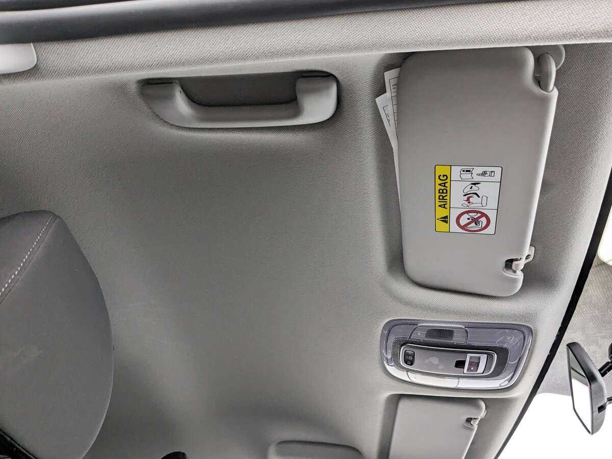 Hyundai Elantra 2022 года с пробегом. Фото: #21