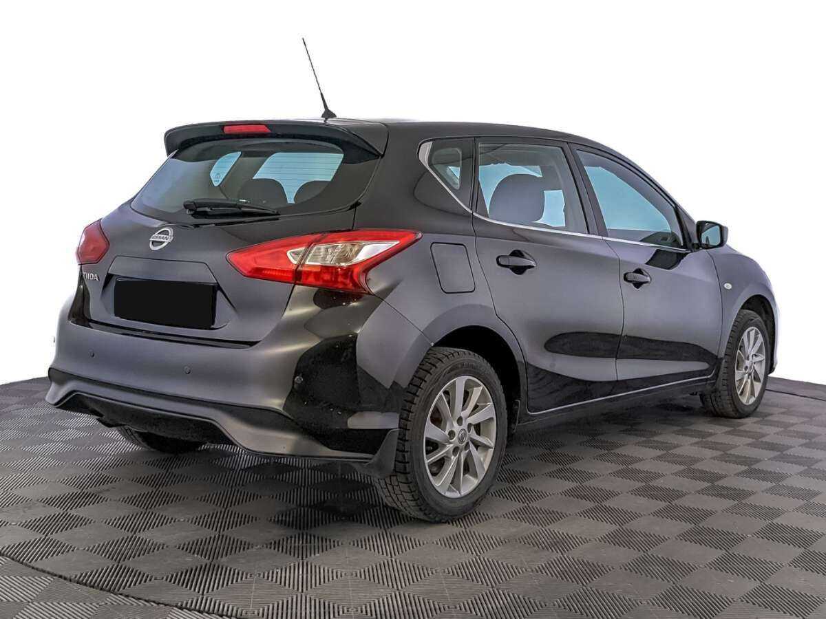 Б/У Ниссан Тиида 2015 года. Фото: #4