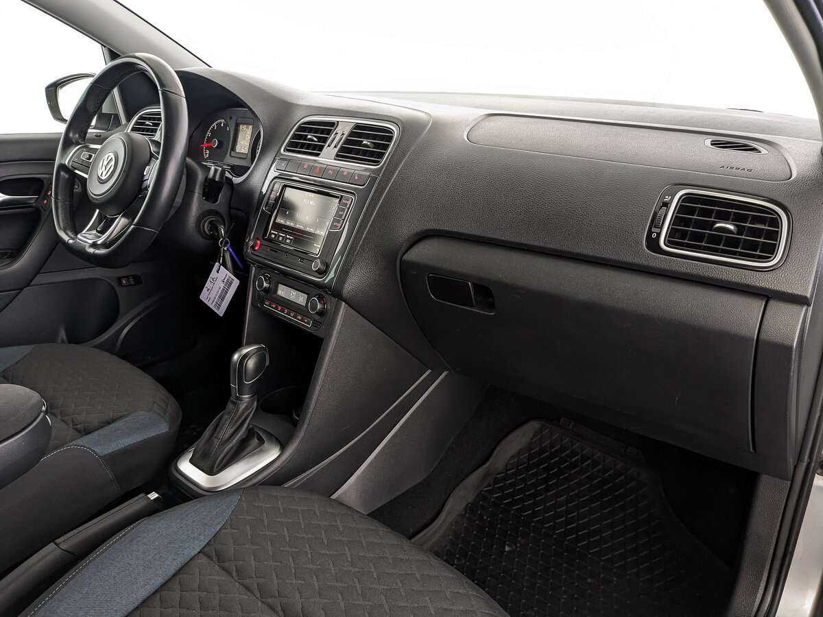 Б/У Фольксваген Поло 2020 года. Фото: #8