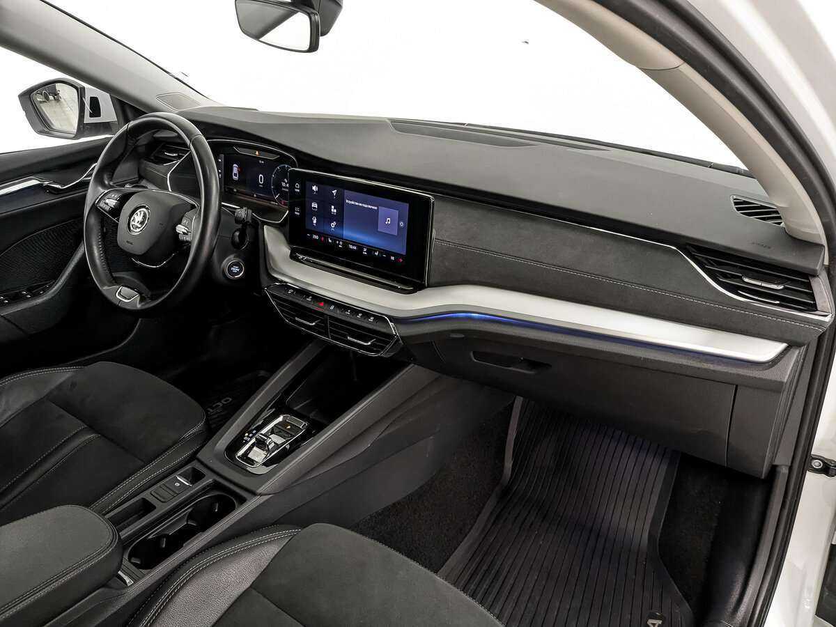 Skoda Octavia 2021 года с пробегом. Фото: #6