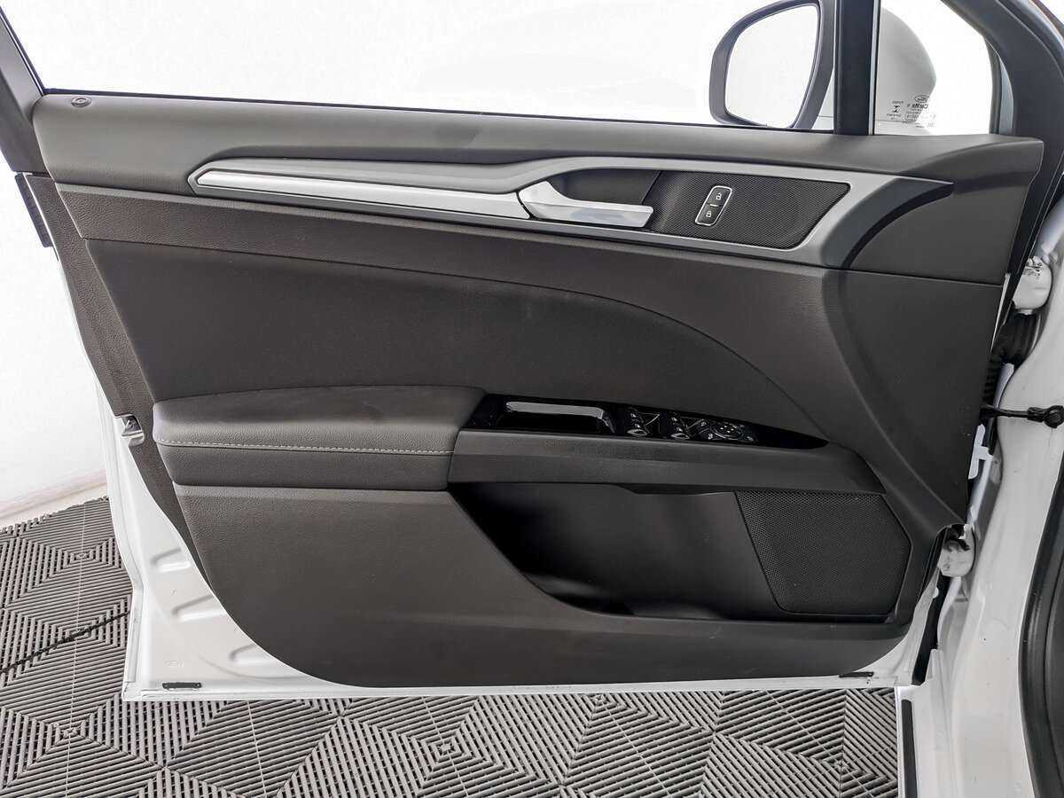 Б/У Форд Мондео 2017 года. Фото: #14