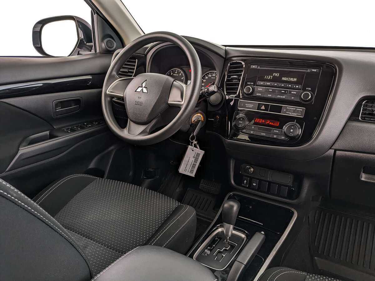 Mitsubishi Outlander 2019 года с пробегом. Фото: #21