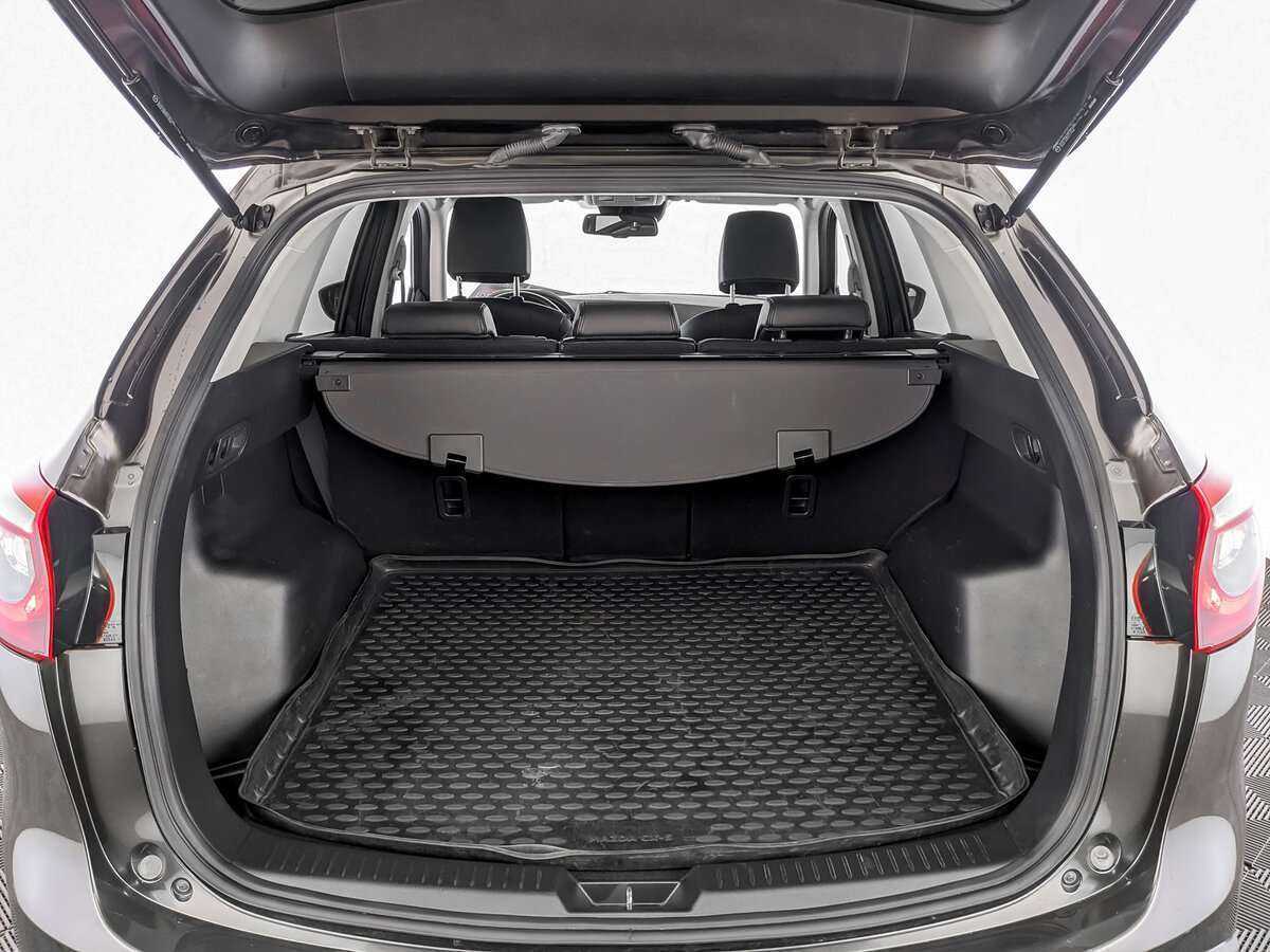 Б/У Мазда Ц-Икс-5 2016 года. Фото: #9