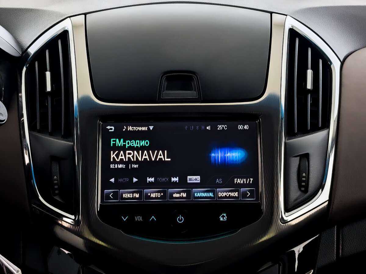 Б/У Шевроле Круз 2014 года. Фото: #12