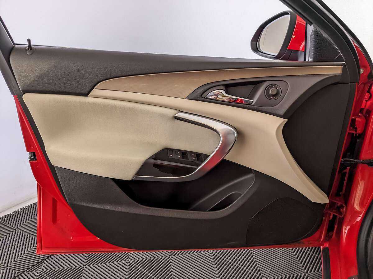 Б/У Опель Инсигния 2012 года. Фото: #13